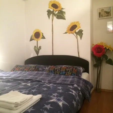 Aurelia Apartment
